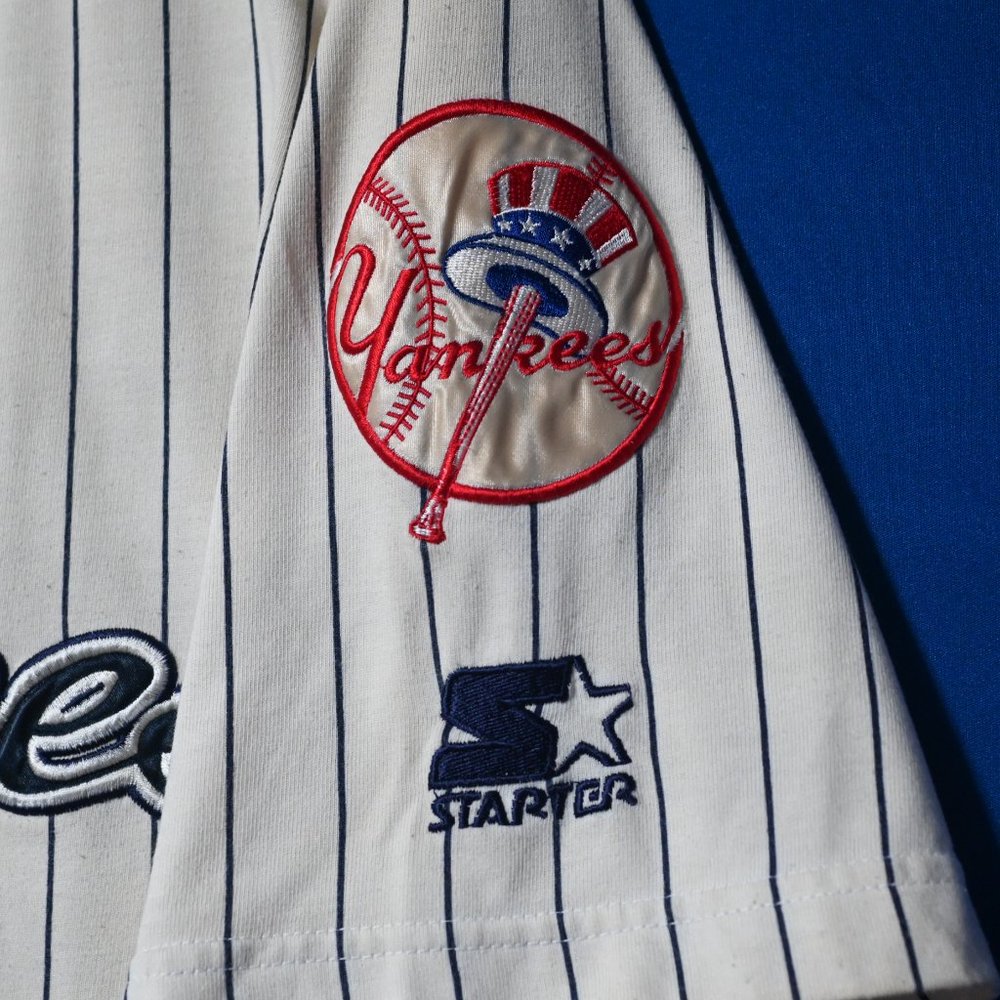 NY Yankees Jersey (Vintage 90s STARTER) - Picture 14 of 16